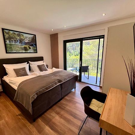 House & Home Slatine Ngoại thất bức ảnh