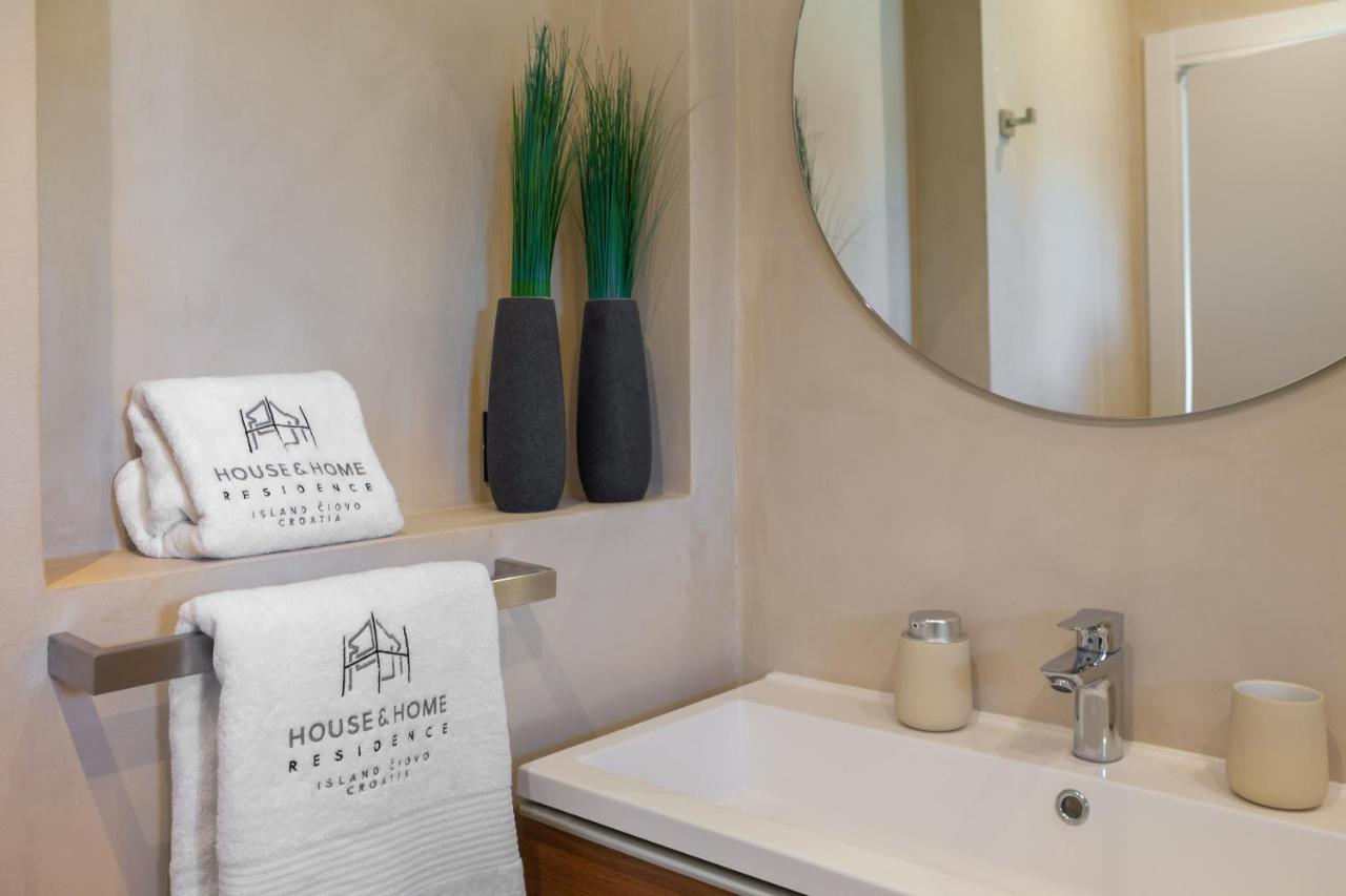House & Home Slatine Ngoại thất bức ảnh