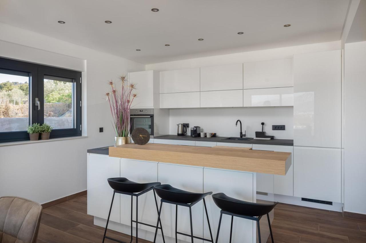 House & Home Slatine Ngoại thất bức ảnh